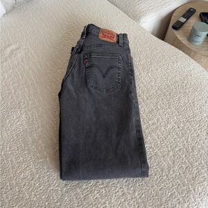 Levi's Men's Dark Gray Straight Jeans